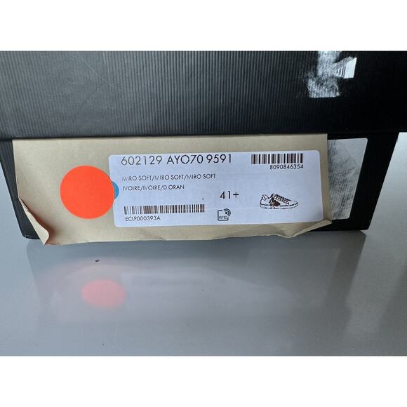 Gucci Men's Mickey Mouse Ivory Soft Leather Sneakers 8.5 US (41.5 Eu) 606110 NWT - Picture 13 of 13